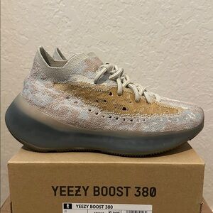 Yeezy boost 380